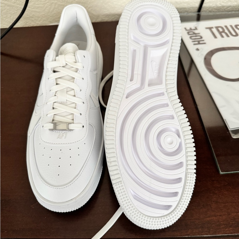 Nike Women's Air Force 1 White Athletic Shoes - Picture 3 of 5